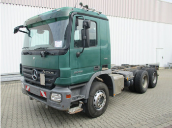Truk sasis MERCEDES-BENZ Actros 2644