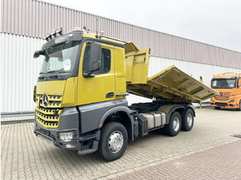 Truk jungkit MERCEDES-BENZ Arocs 3363