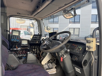 Truk sasis Mercedes-Benz Atego 1828 L 4x2 Atego 1828 L 4x2,Rechtslenker, Winterdienstplatte: gambar 4 Truk sasis Mercedes-Benz Atego 1828 L 4x2 Atego 1828 L 4x2,Rechtslenker, Winterdienstplatte: gambar 4