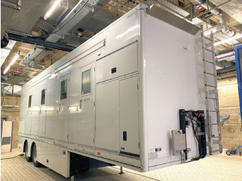Semi-trailer
