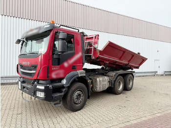 Truk jungkit