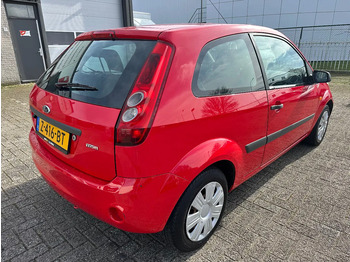 Hatchback Ford Fiesta TDCi 1.4 + AIRCO + CARPLAY + REAR CAMERA + 194.511 KM: gambar 5
