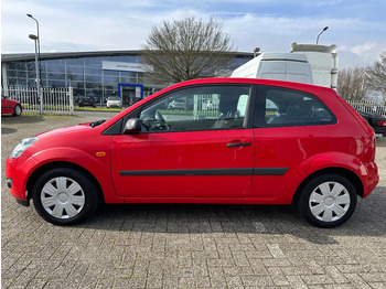 Hatchback Ford Fiesta TDCi 1.4 + AIRCO + CARPLAY + REAR CAMERA + 194.511 KM: gambar 2