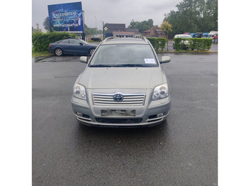 Mobil TOYOTA