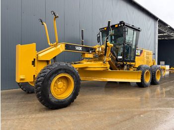 Grader CATERPILLAR 140K