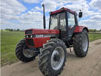 Traktor CASE IH 1056 XL: gambar 2
