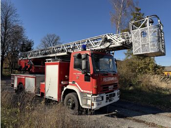 Truk pemadam kebakaran IVECO Magirus