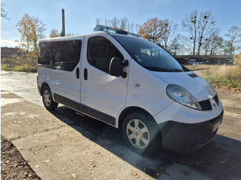 Ambulans RENAULT Trafic 2.0