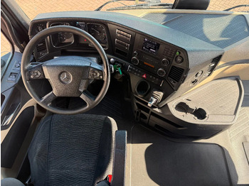 Pengangkut kontainer/ Container truck Mercedes-Benz Actros Actros 2542LL 6X2 BDF / ACC / AHK/ TUV 8-2026 / NL TRUCK: gambar 5 Pengangkut kontainer/ Container truck Mercedes-Benz Actros Actros 2542LL 6X2 BDF / ACC / AHK/ TUV 8-2026 / NL TRUCK: gambar 5