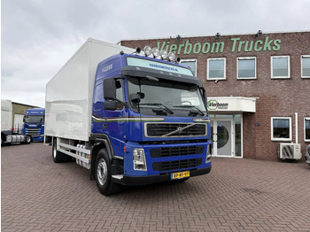 Truk box VOLVO FM9 260