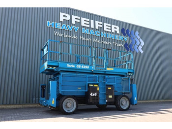 Scissor lifts GENIE