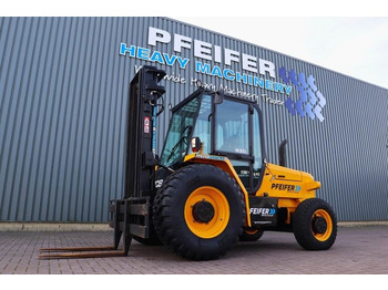Forklift medan kasar JCB