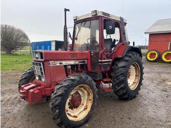 Traktor INTERNATIONAL