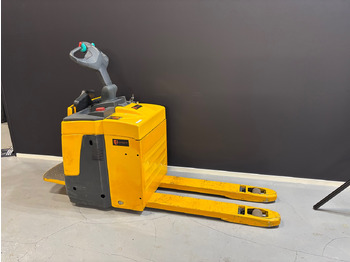 Peralatan untuk menangani material JUNGHEINRICH