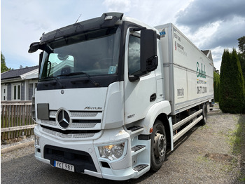 Truk box MERCEDES-BENZ Antos 1827