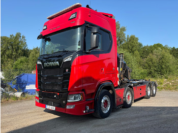 Truk derek SCANIA S 650