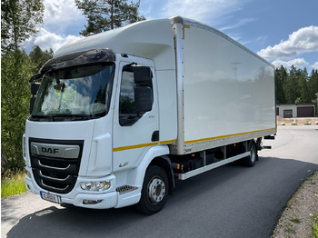Truk DAF LF 210