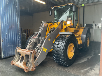 Wheel loader VOLVO L90F