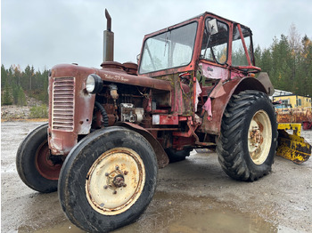 Traktor ZETOR