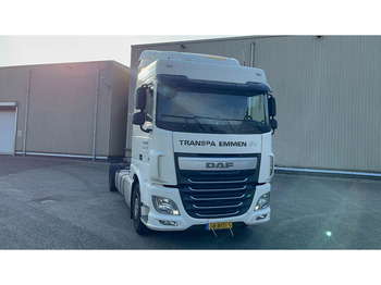 Truk sasis DAF XF 440