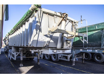 Semi-trailer jungkit MOL