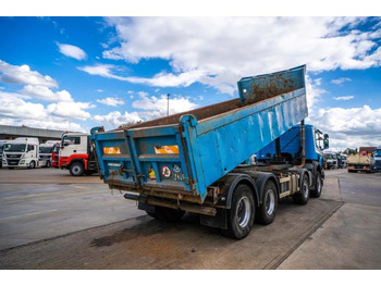 Truk jungkit Scania P380: gambar 4