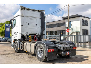 Leasing Mercedes ACTROS 1945 (1845) LS Mercedes ACTROS 1945 (1845) LS: gambar 4 Leasing Mercedes ACTROS 1945 (1845) LS Mercedes ACTROS 1945 (1845) LS: gambar 4