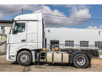Leasing Mercedes ACTROS 1945 (1845) LS Mercedes ACTROS 1945 (1845) LS: gambar 3 Leasing Mercedes ACTROS 1945 (1845) LS Mercedes ACTROS 1945 (1845) LS: gambar 3