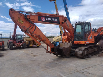 Ekskavator perayap DOOSAN DX235LCR