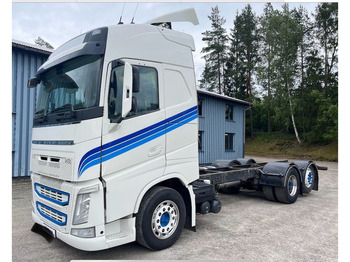 Truk sasis VOLVO FH 500