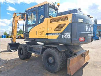 Ekskavator roda HYUNDAI