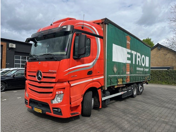 Truk dengan terpal samping MERCEDES-BENZ Actros 2642