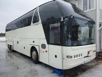 Bus pariwisata NEOPLAN