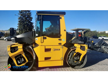 Roller jalan BOMAG