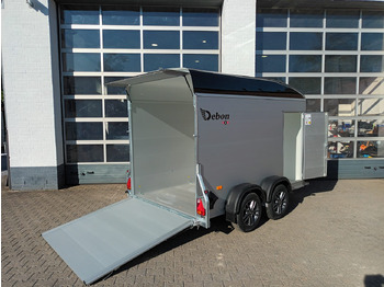 Trailer kotak tertutup