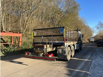 Truk flatbed Scania P400 8x4 Rigid: gambar 5
