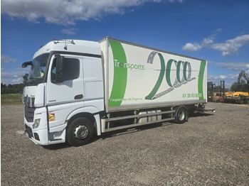 Truk box MERCEDES-BENZ