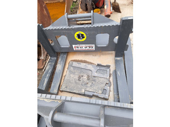 Garpu rumput BALAVTO