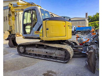 Ekskavator perayap NEW HOLLAND