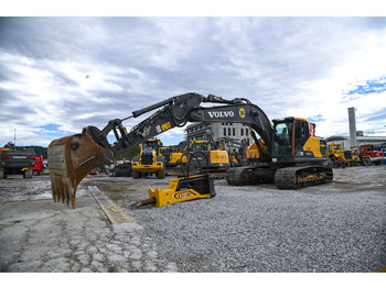 Ekskavator perayap VOLVO EC220EL