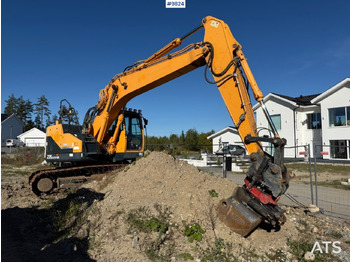 Ekskavator perayap HYUNDAI