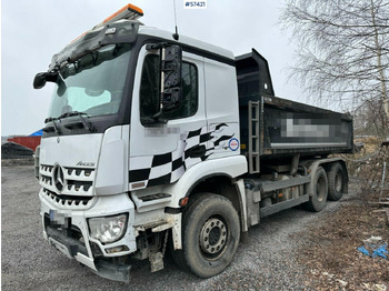 Truk jungkit MERCEDES-BENZ Arocs