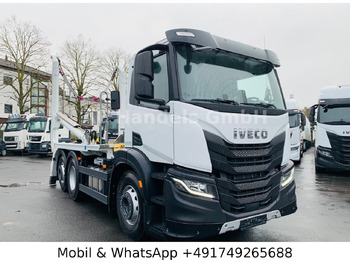 Truk jungkit IVECO X-WAY