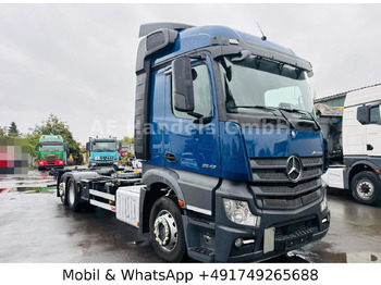 Pengangkut kontainer/ Container truck MERCEDES-BENZ Actros 2542