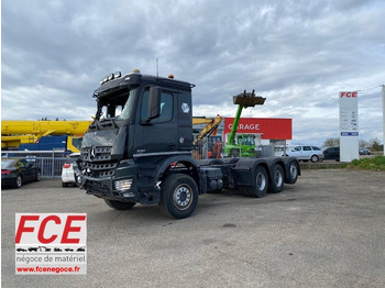 Truk sasis MERCEDES-BENZ Arocs