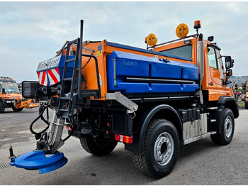 Truk jungkit Unimog U423 UGE Euro6 Hydrostat Schmidt Stratos: gambar 5 Truk jungkit Unimog U423 UGE Euro6 Hydrostat Schmidt Stratos: gambar 5