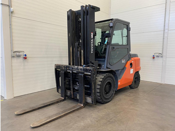 Forklift diesel TOYOTA