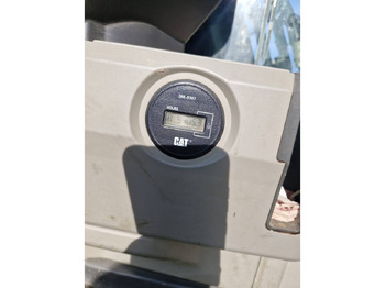 Ekskavator perayap CAT 324ELN: gambar 5 Ekskavator perayap CAT 324ELN: gambar 5