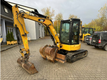 Ekskavator perayap CATERPILLAR