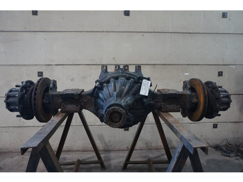 As roda belakang MERCEDES-BENZ